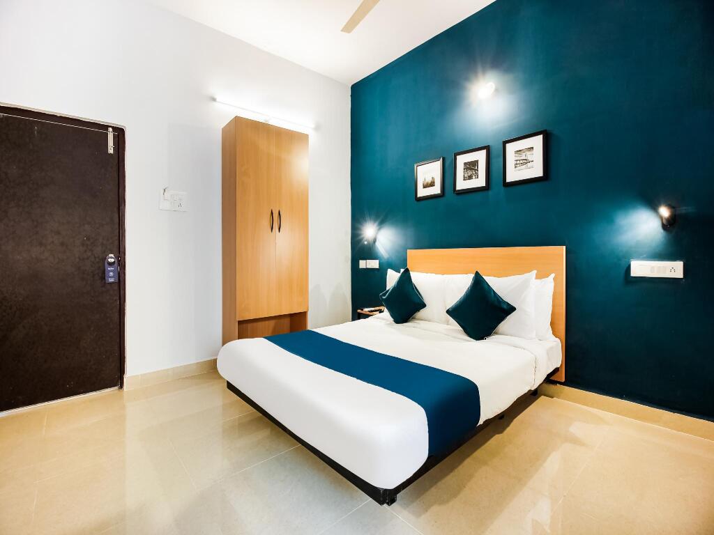 Хидерабад: SilverKey Executive Stays 28060 JV Colony