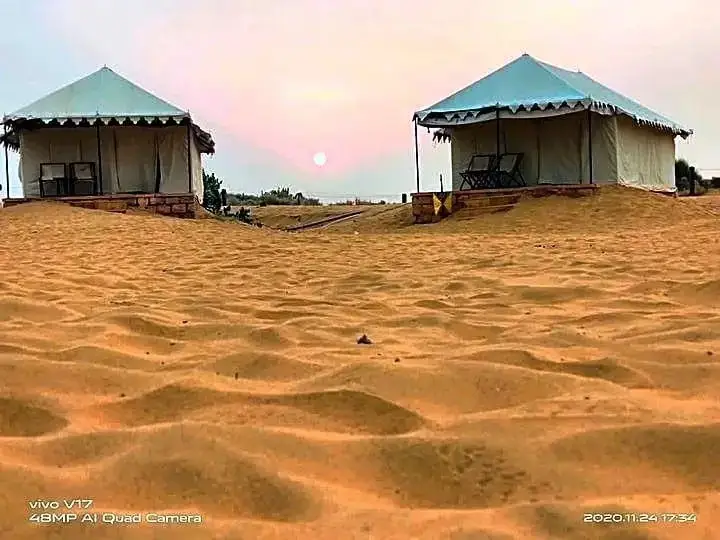 Джайсалмер: Luxury Desert Dunes Camps Jaisalmer