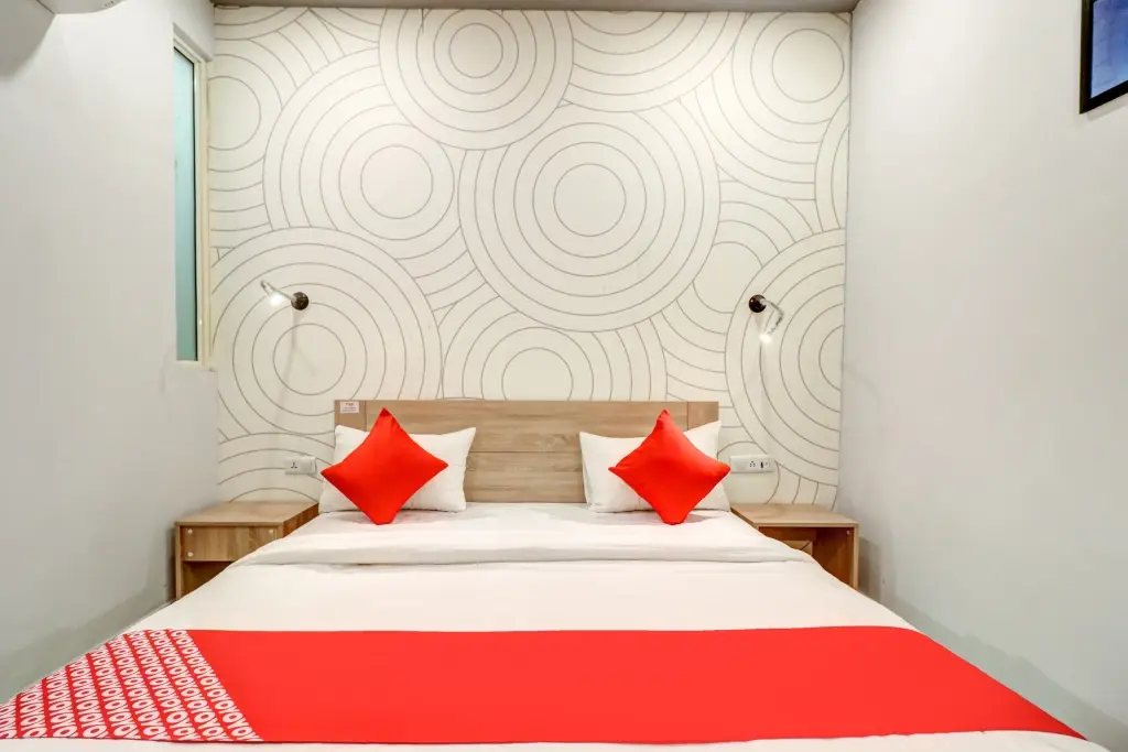 Нью-Дели: OYO 79898 Grand Hotel