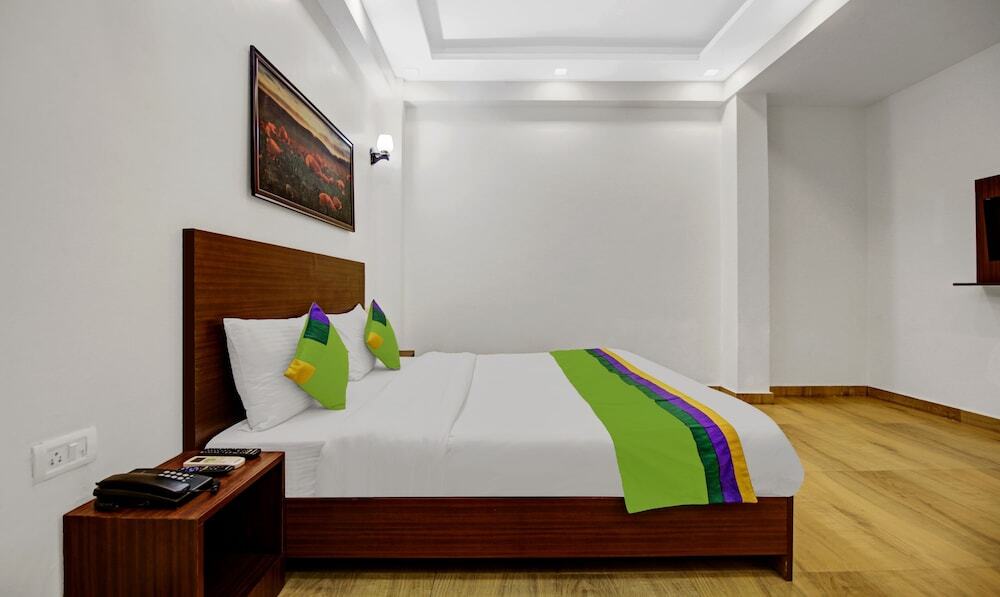 Нойда: OYO Townhouse 80033 Noida Grand