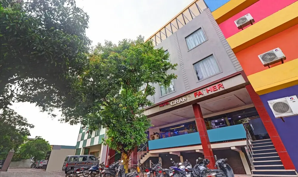 Treebo Trend Hotel Grand Father — фото 1