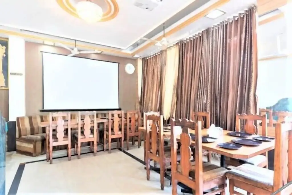 Пачмарай: Hotel Pachmarhi