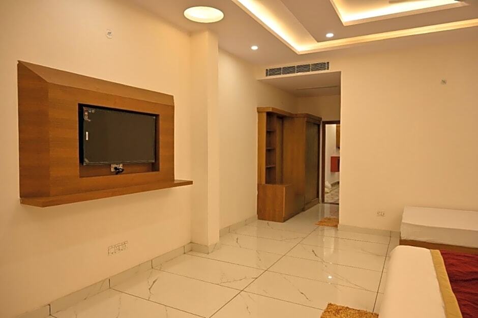 Наинитал: Shiva Palace by Golden Leaf Hotels