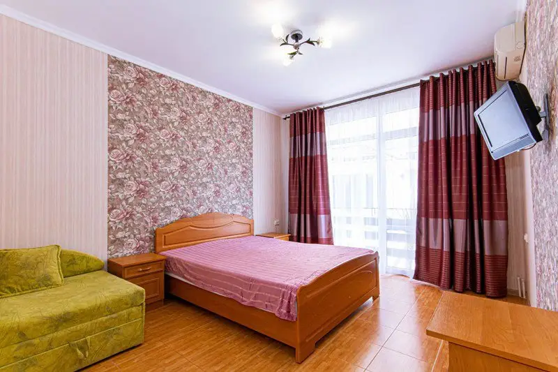 Судак: Guest House Prybrezhnyy