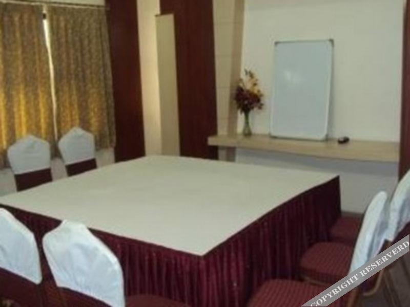 Хидерабад: OYO Flagship 983 Hotel Surya Residency