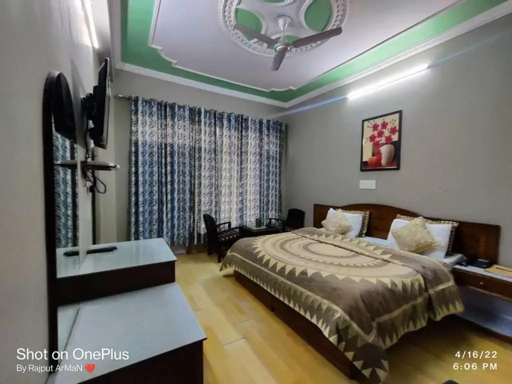 Надди: Hotel Snow Crest Inn | A Pure Veg Hotel