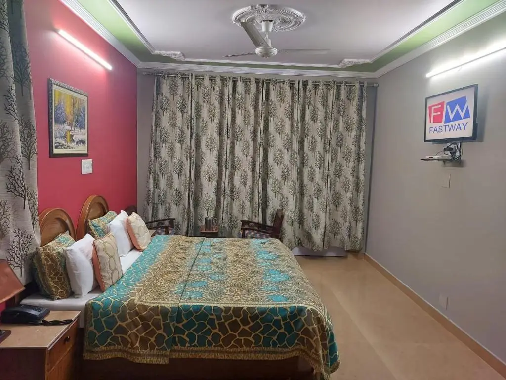 Надди: Hotel Snow Crest Inn | A Pure Veg Hotel