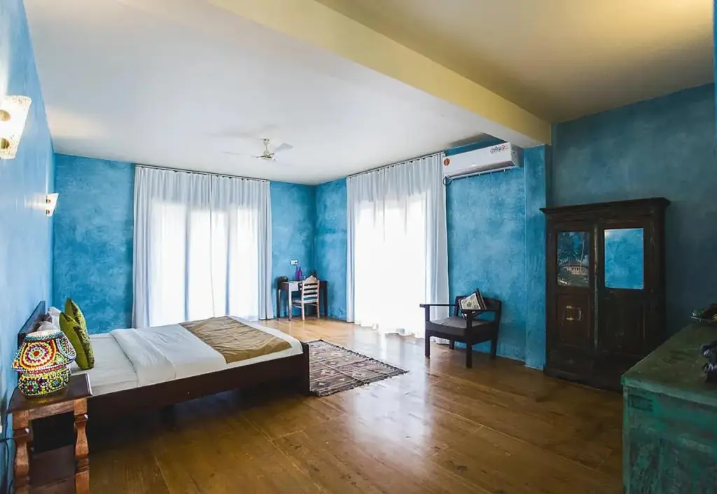 Морджим: juSTa  Morjim Beach Resort and Spa