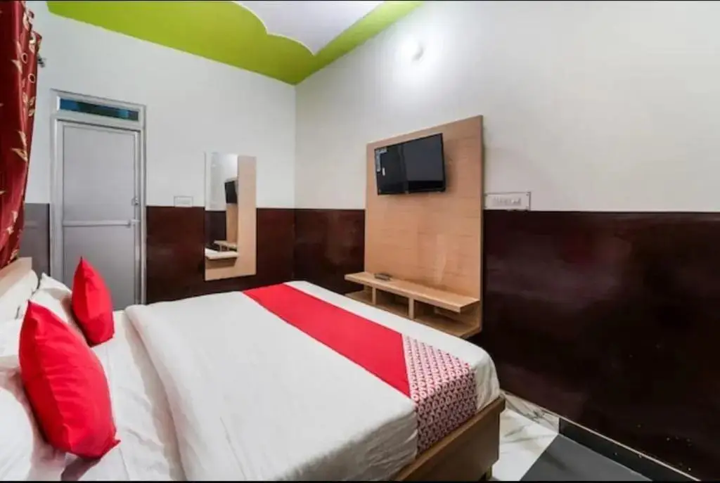 Шахджаханпур: Oyo Hotel Shiva