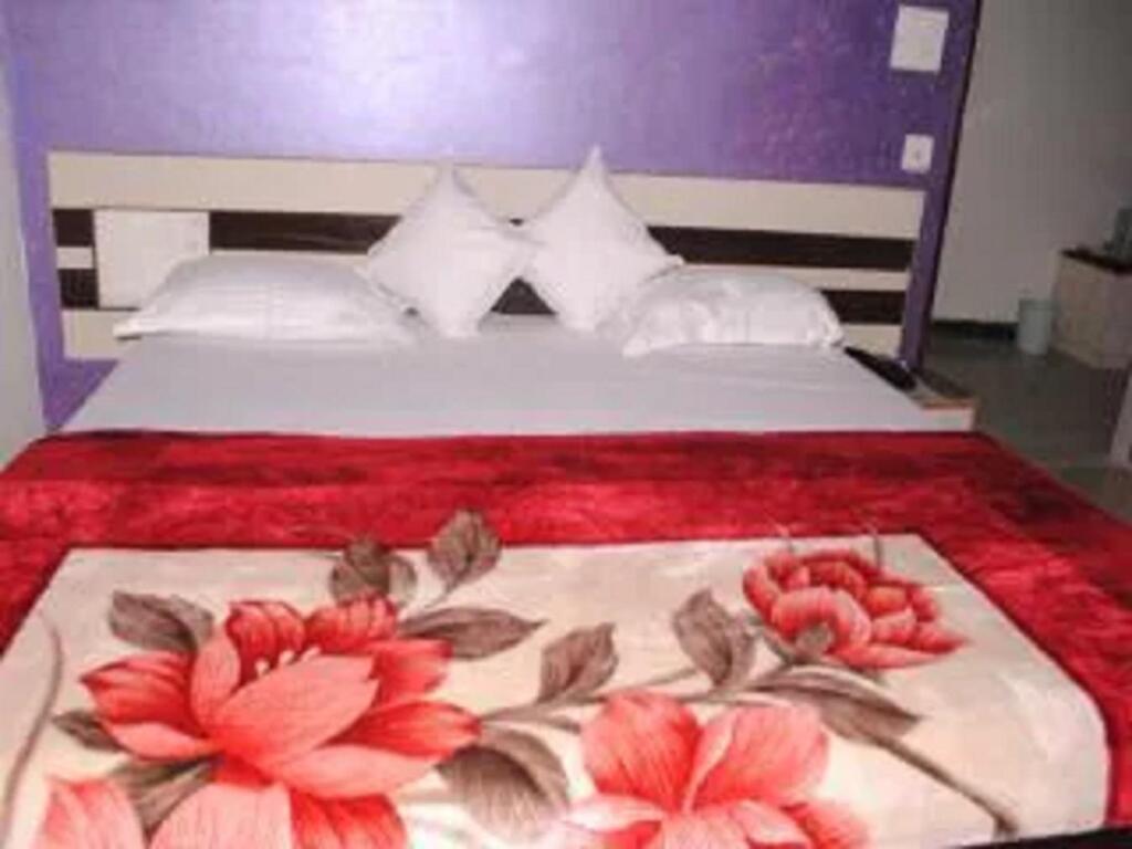 Агартала: Goroomgo Prantik Agartala