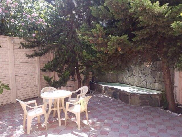 Лазаревское: Гостевой Дом «Эстель»