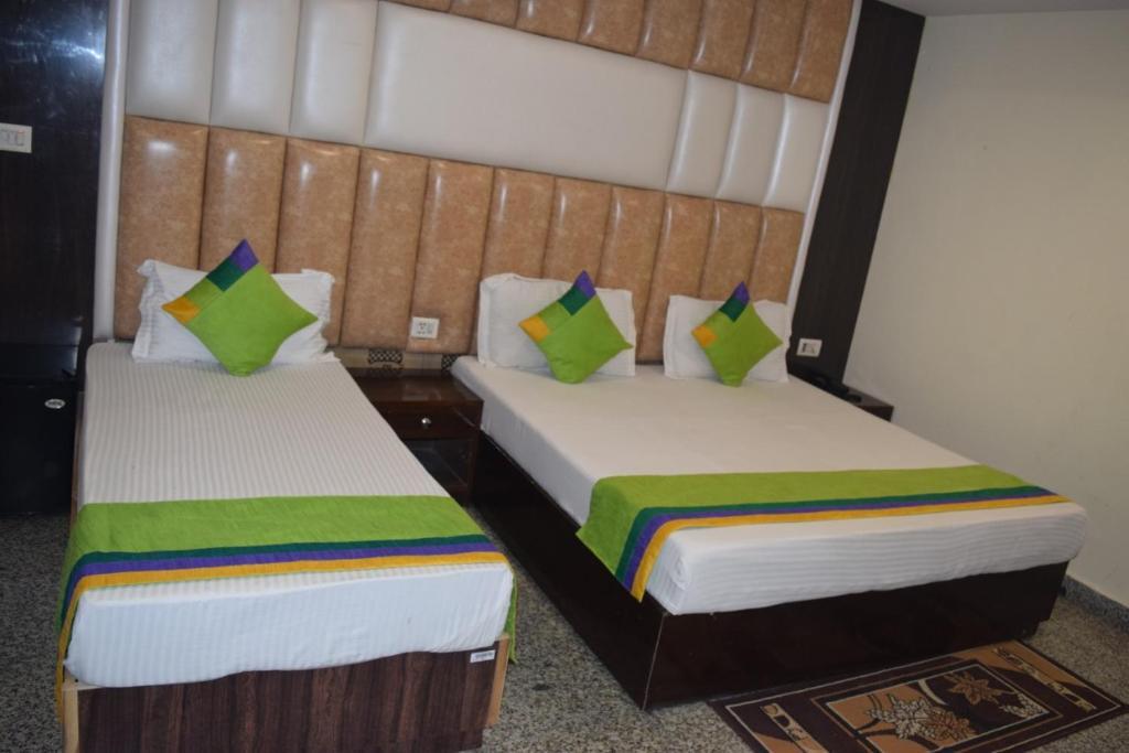 Нью-Дели: The Paramont Suites Delhi