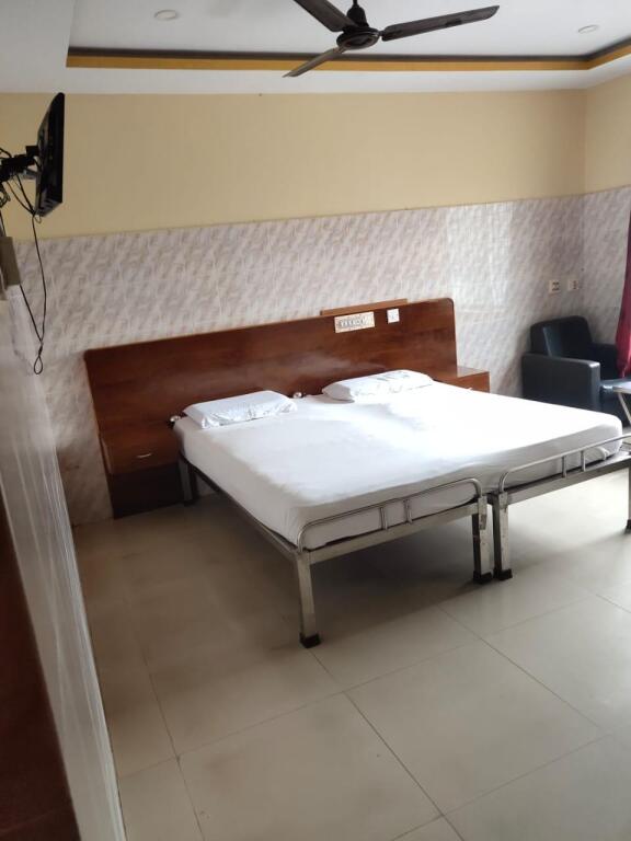 Коллур: SPOT ON 82628 Mayura Guest House