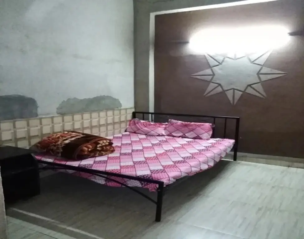 Амритсар: SIDHU GUEST HOUSE golden temple 400m walking distance