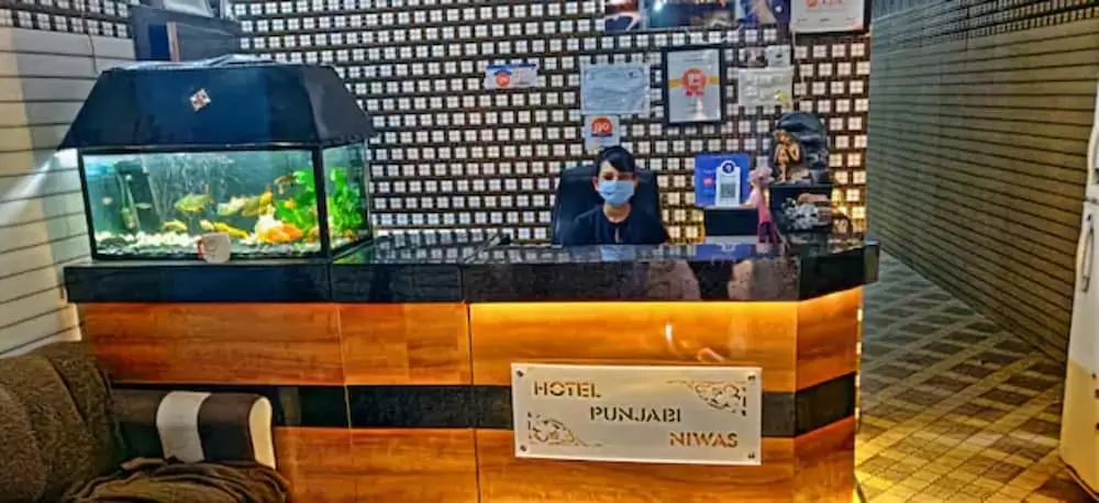 Амритсар: Goroomgo Revoli Amritsar