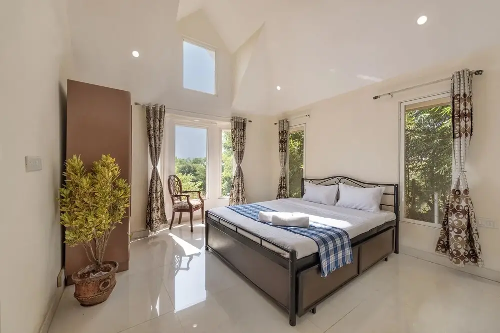 Амби Вэлли Сити: Serenity Chalet - A Lakeview Home