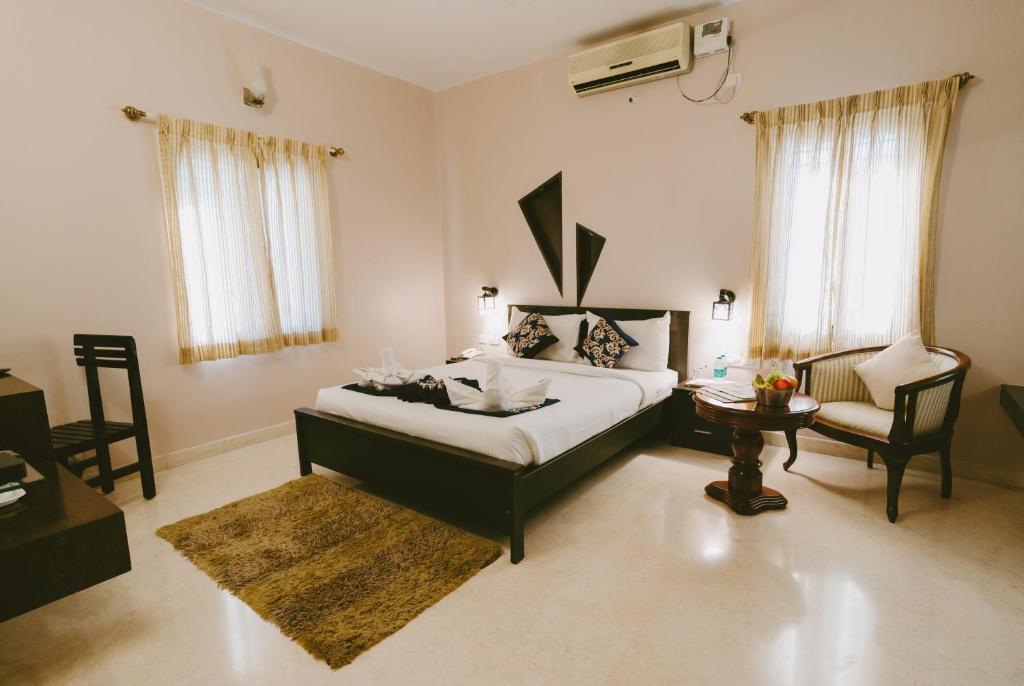 Бангалор: Athulya Square Rooms