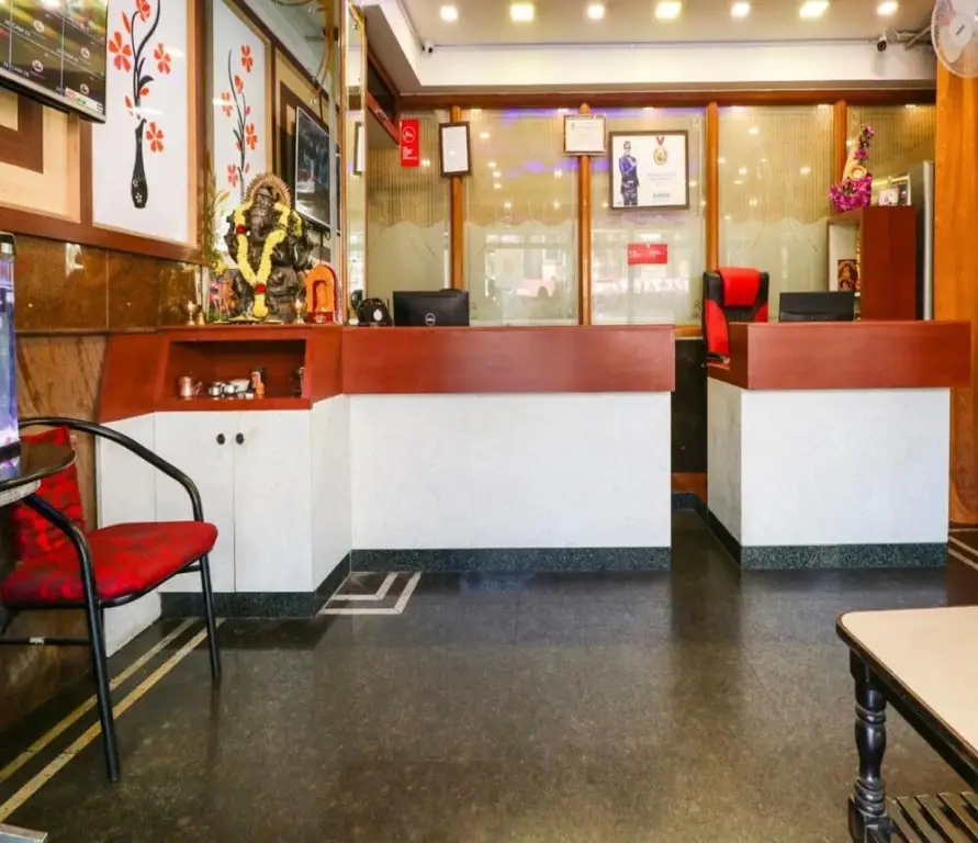 Бангалор: Hotel Shivaals Residency
