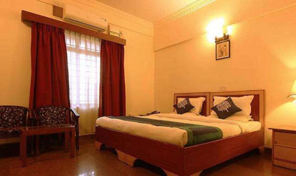 Бангалор: Fabhotel Spiro Grand