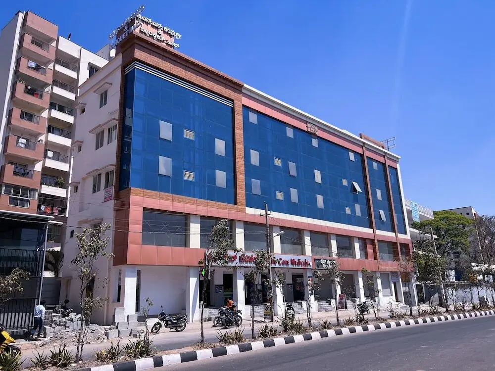 Hotel BNS comforts by Agira Hotels — фото 1