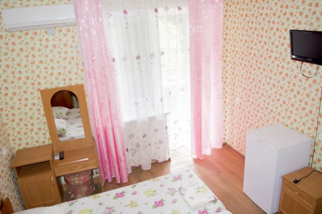 Судак: Guest House Tair