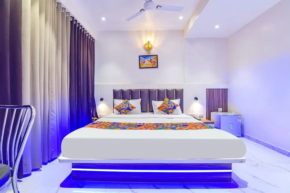 Ахмедабад: Fabhotel White Palace