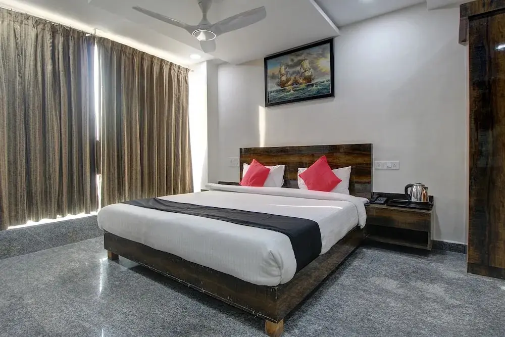 Pbs Grand by Oyo Rooms — фото 1