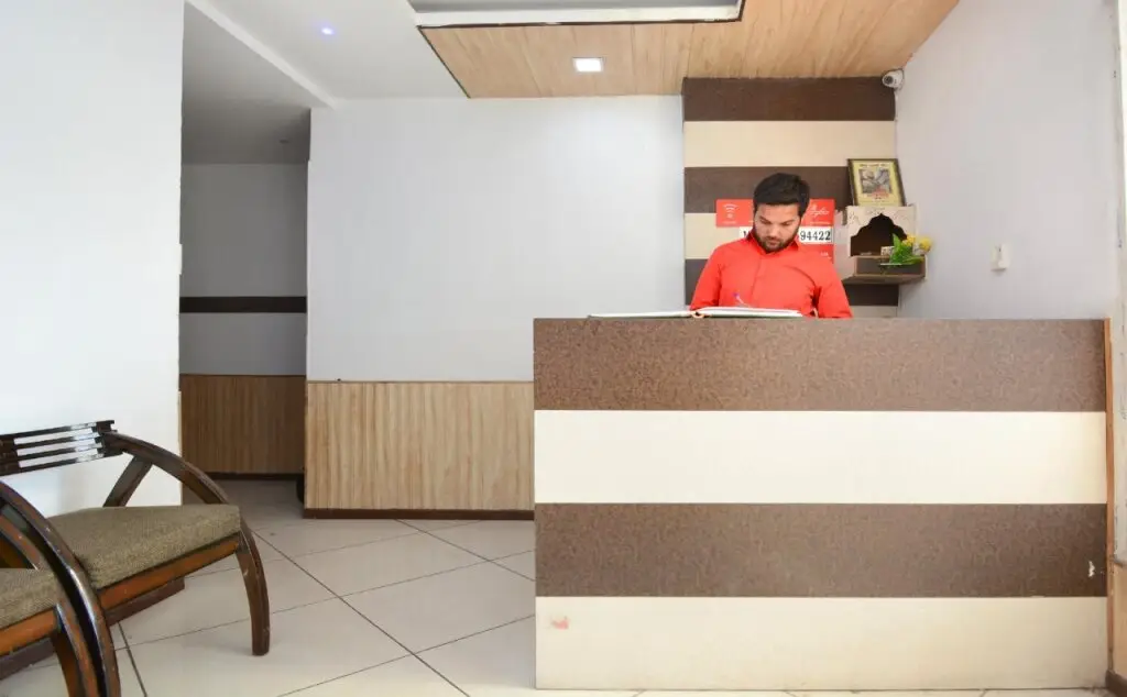 Бадди: Hotel Sartaj By OYO Rooms