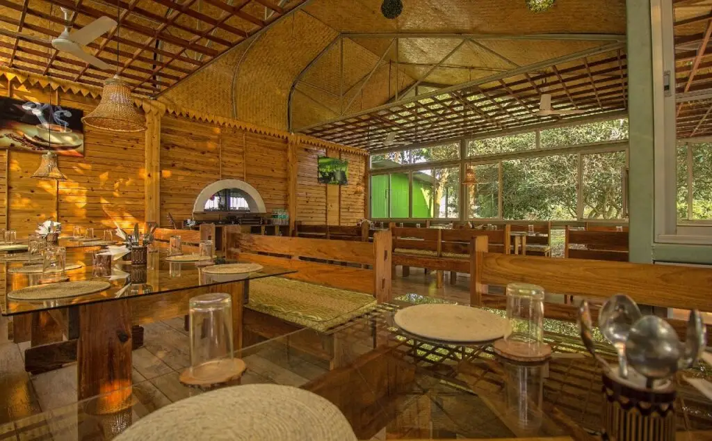 Дакшин Дхупджора: Resort Gorumara Nest By OYO Rooms