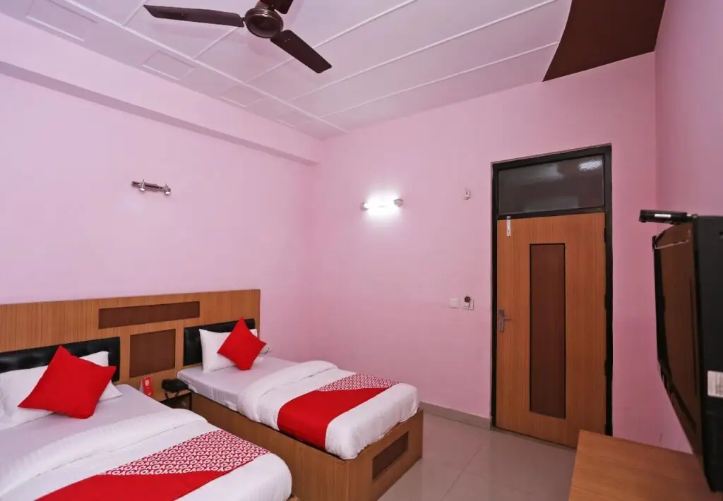 Aligarh: Hotel Neelkanth By OYO Rooms