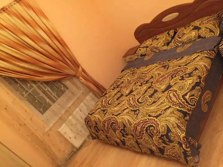 Алушта: Глициния