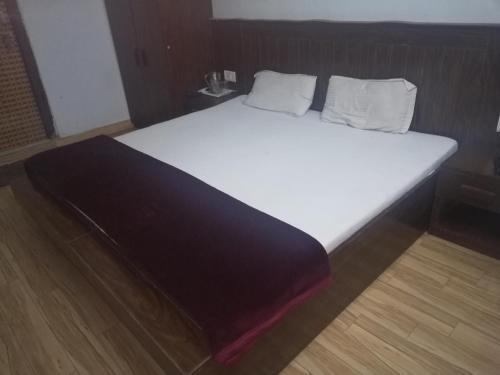 Говардхан: Shri Rajadhiraj Guest House