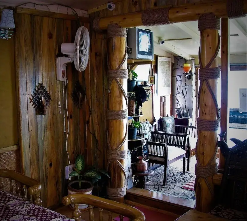 Раникхет: Ayush Guest House