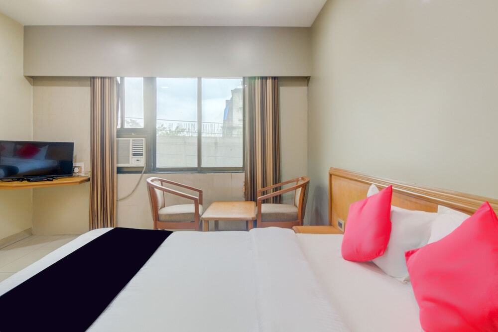 Тхане: Tuliipstays Hotel Ashok Bhiwandi by OYO Rooms