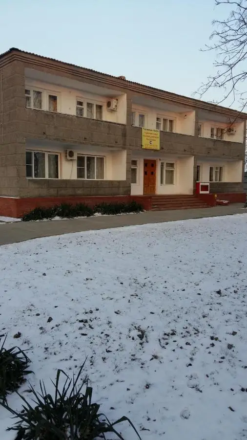 Каневская: Отель Колос