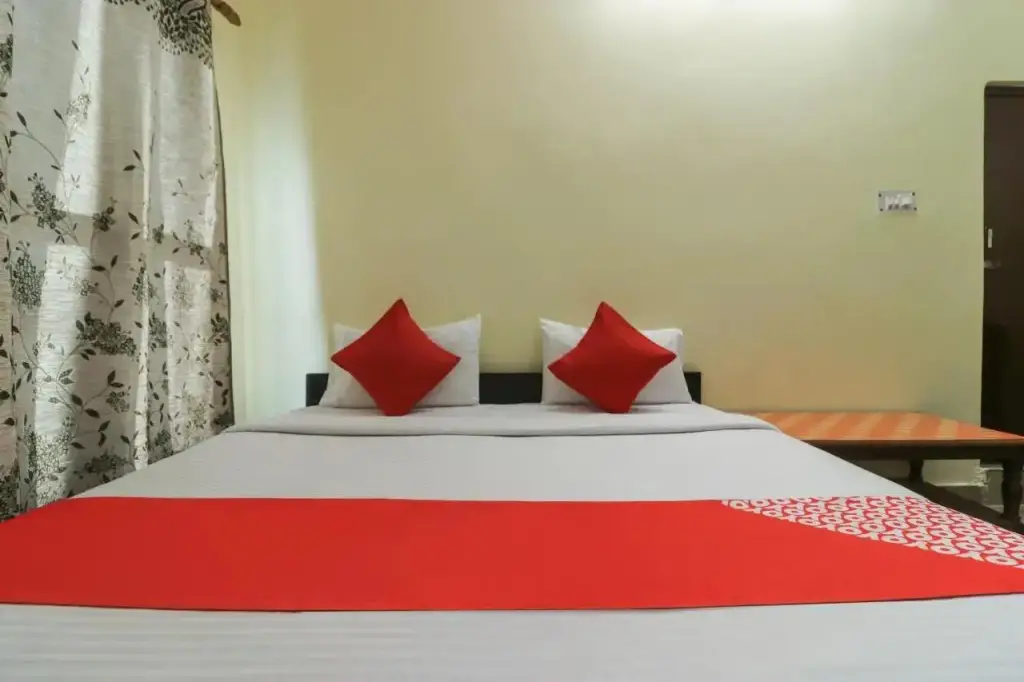 Чамоли: Hotel Mahalaxmi Palace by Oyo Rooms