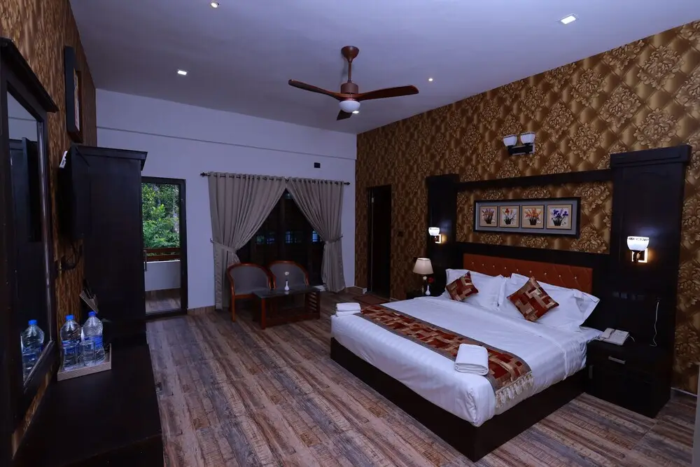 Кумили: Periyar Mountain Palace