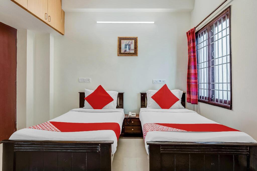 Ченнаи: OYO Flagship 82739 Jeyam Residency