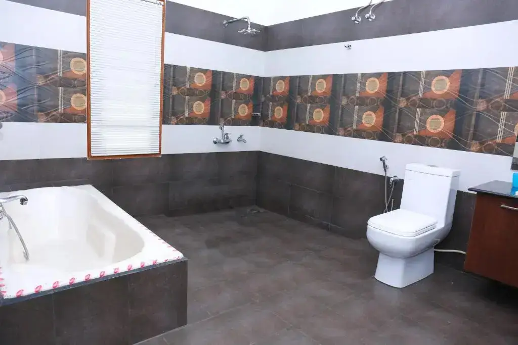 Cheppad: Shamrock Home Stay (5-Bedroom Bungalow)