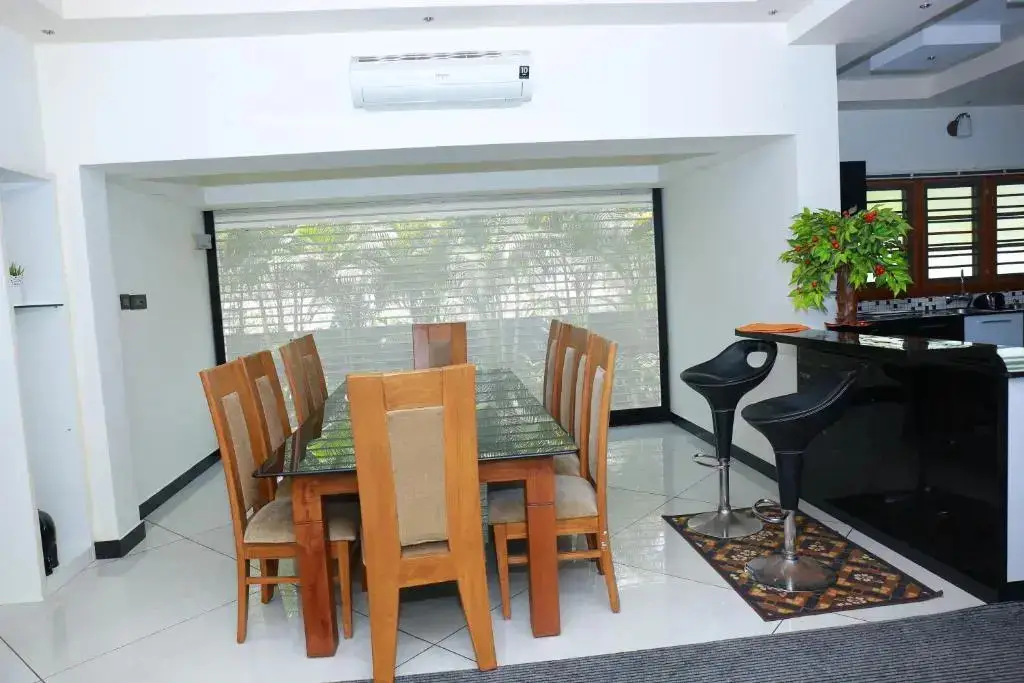 Shamrock Home Stay (5-Bedroom Bungalow) — фото 1