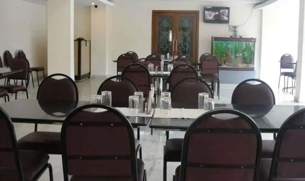 Eraniel: V V Grand Business Hotel