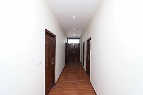 Казаули: OYO 27648 Kasauli Greens