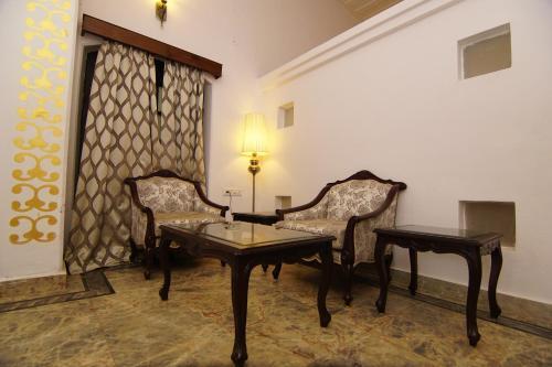 Пачмарай: Karnikar Bungalow