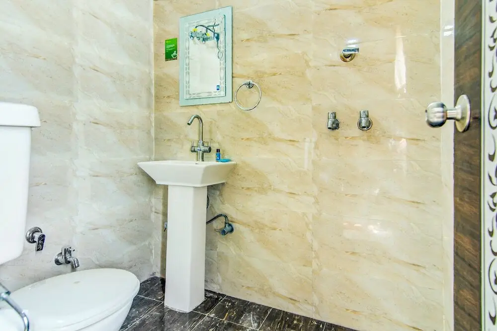 Амритсар: FabHotel KS