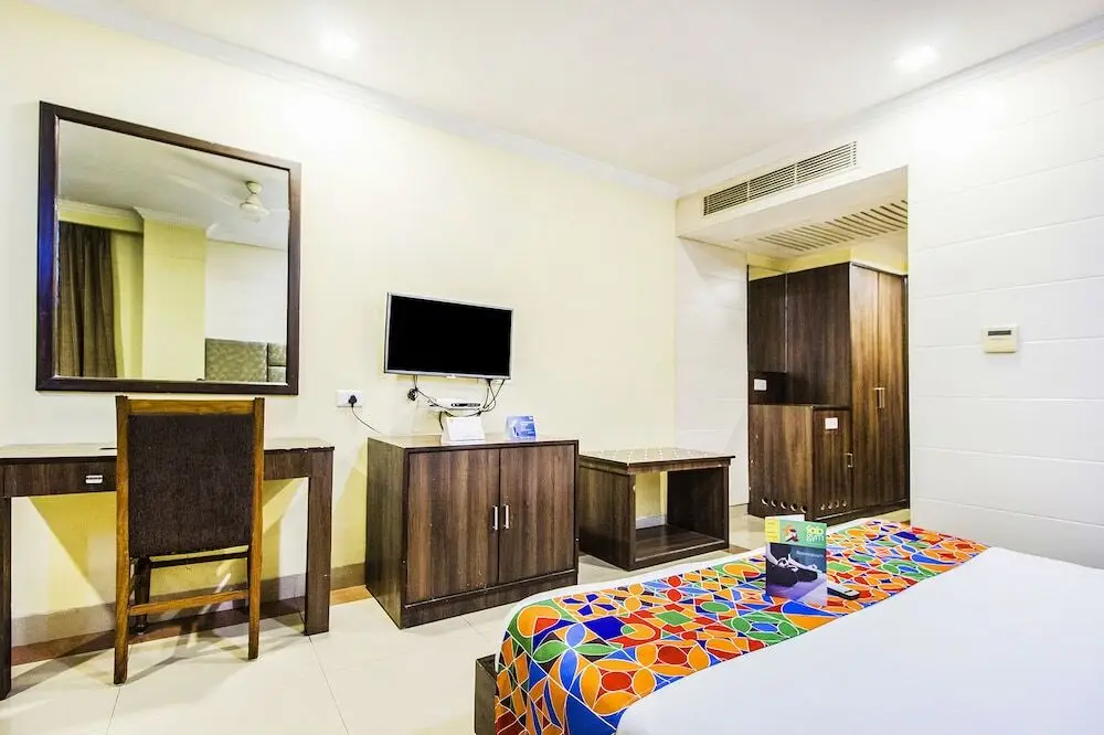 Амритсар: FabHotel Aay Kay
