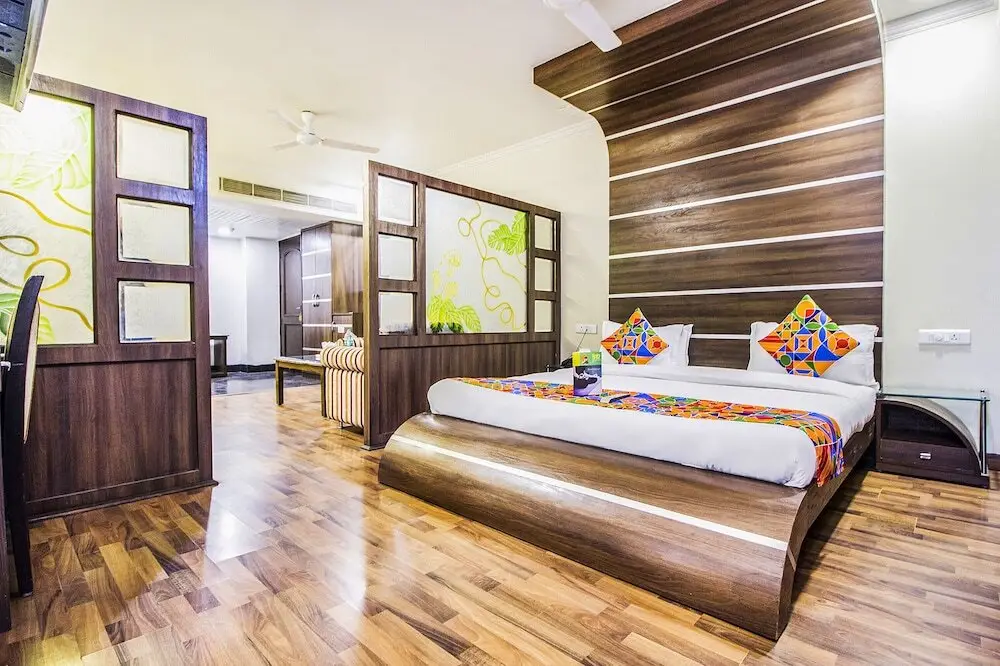 Амритсар: FabHotel Aay Kay