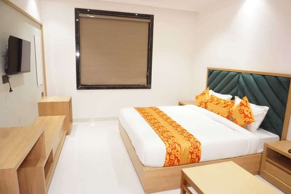 Амритсар: Hotel Mayra Grand