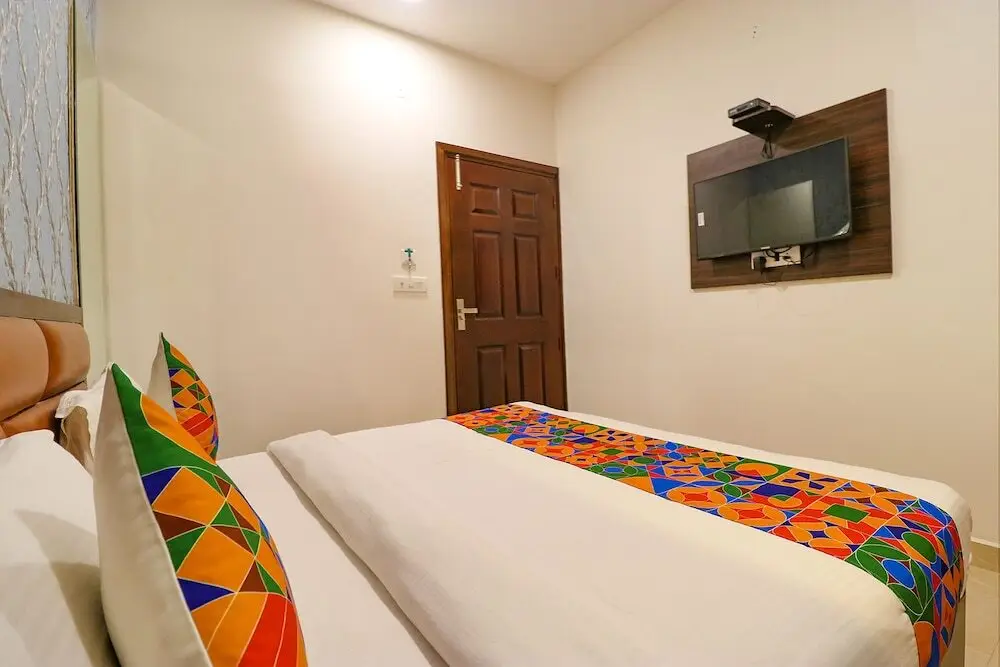 Амритсар: Fabhotel California Heights