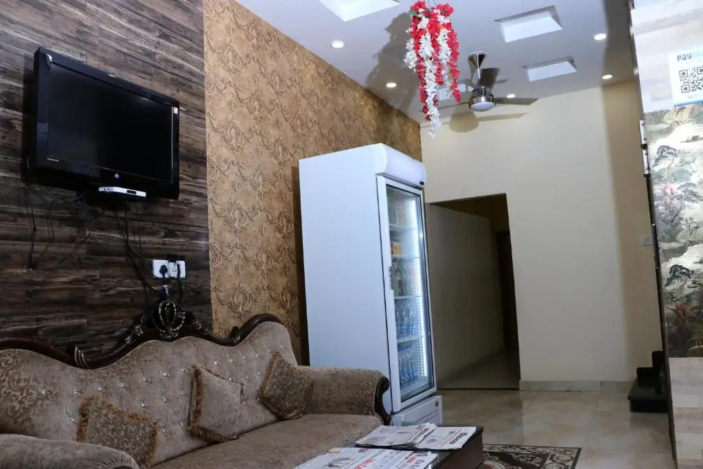 Амритсар: Hotel Avitaj inn