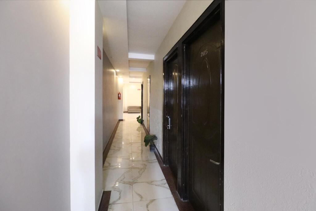 Дехрадун: FabHotel Narula